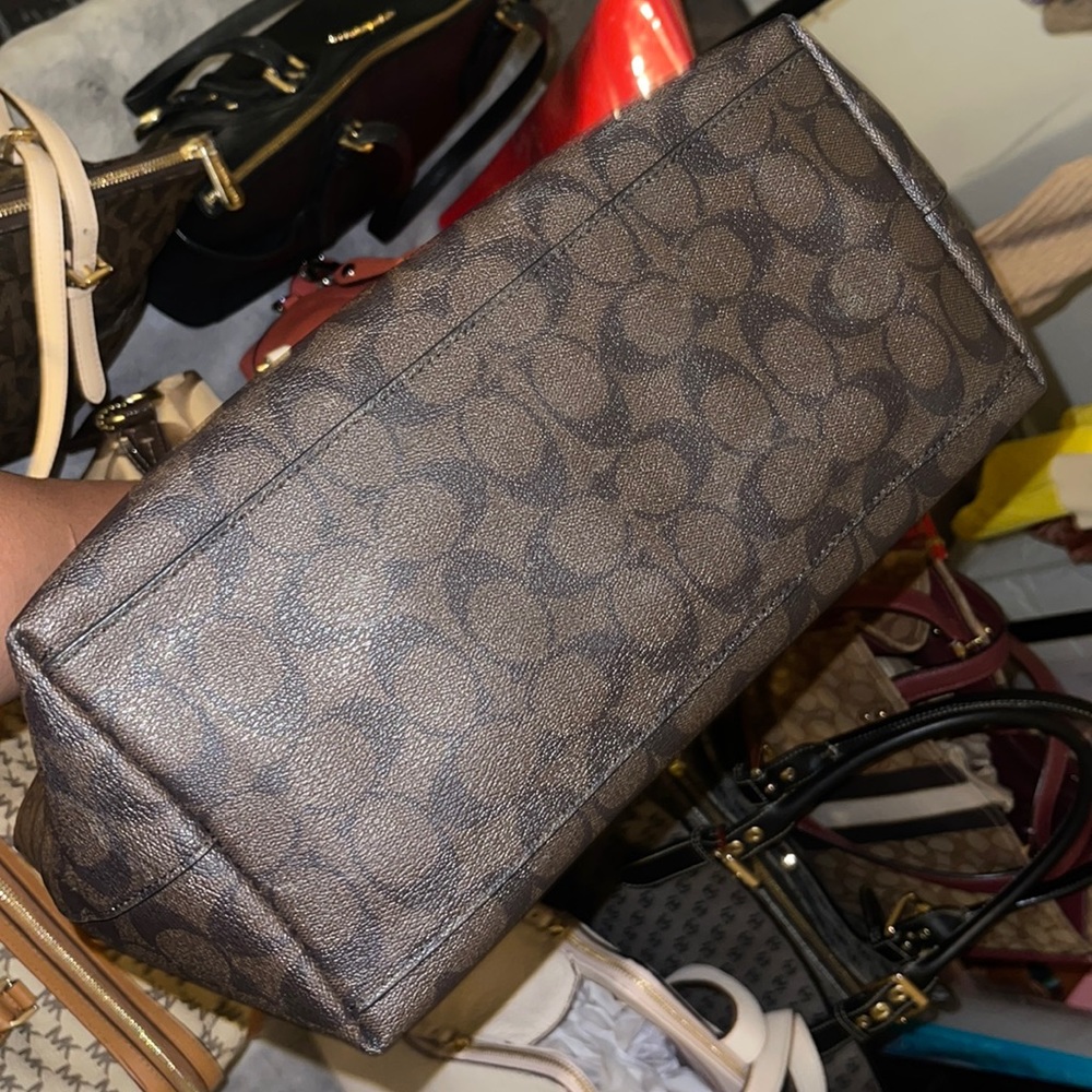Limited Edition Coach Taxi Bag - Picture 7 of 16